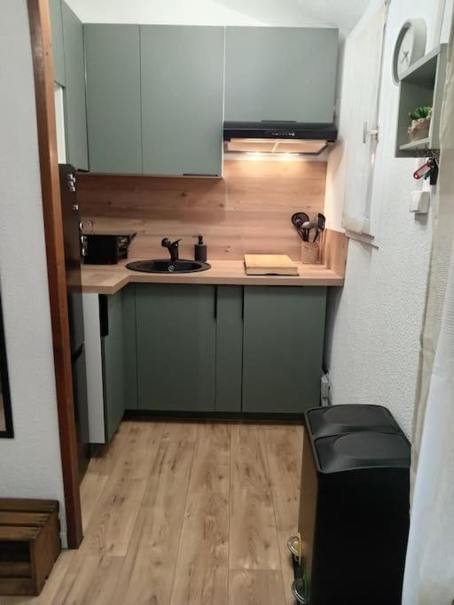 Jolie Maisonnette Dans Residence Calme Avec Piscine Le Barcarès Екстериор снимка
