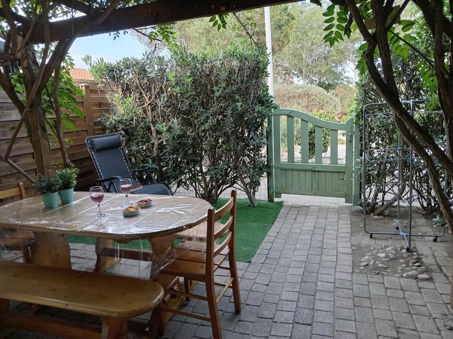 Jolie Maisonnette Dans Residence Calme Avec Piscine Le Barcarès Екстериор снимка